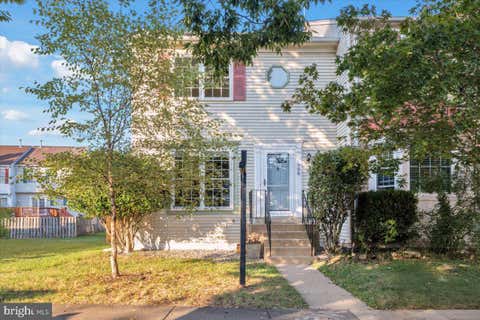Townhouse For Rent - 908 Smartts Lane<br/> LEESBURG, VA 20176