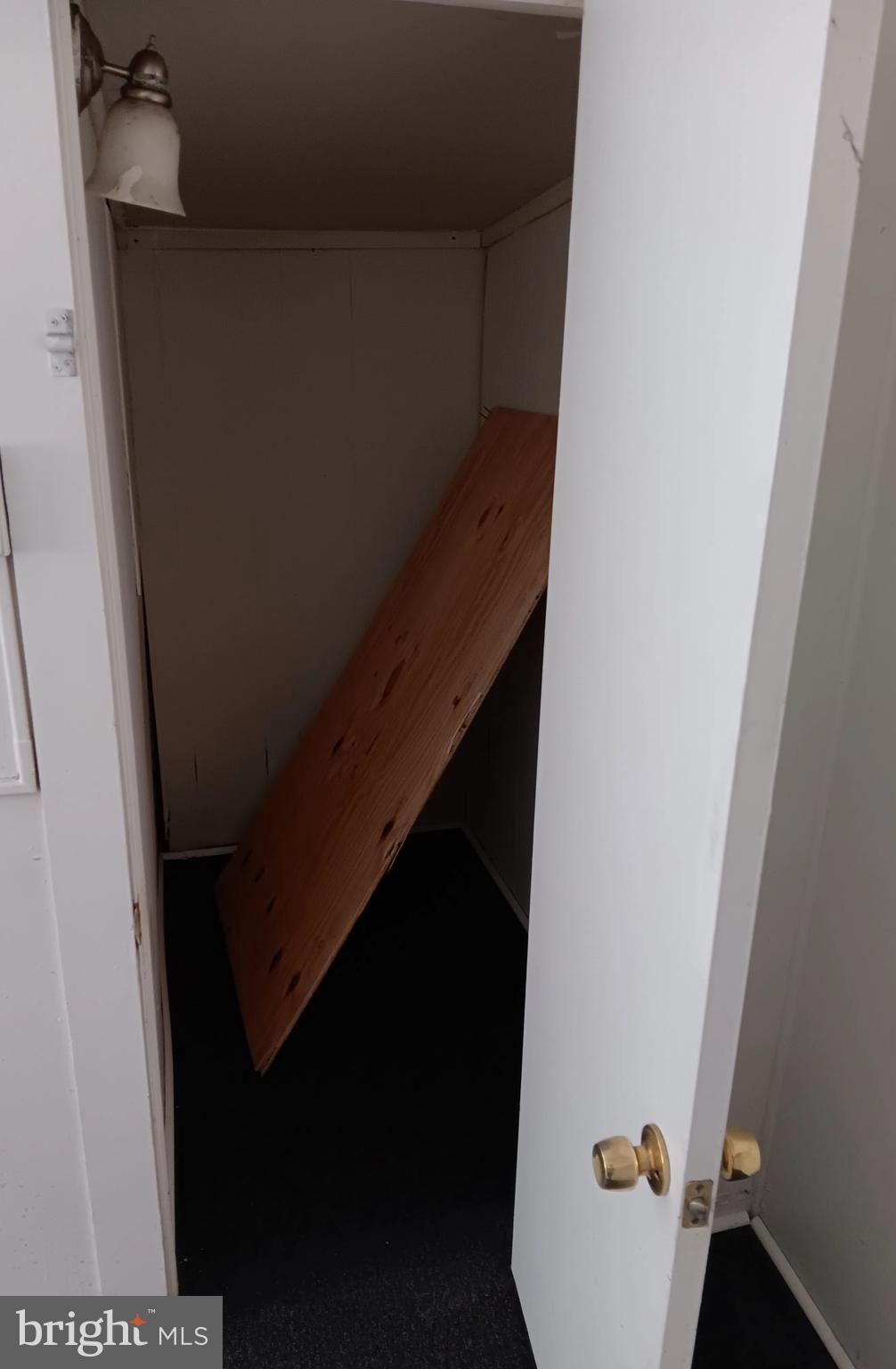 CHESTERBROOK - Residential Lease