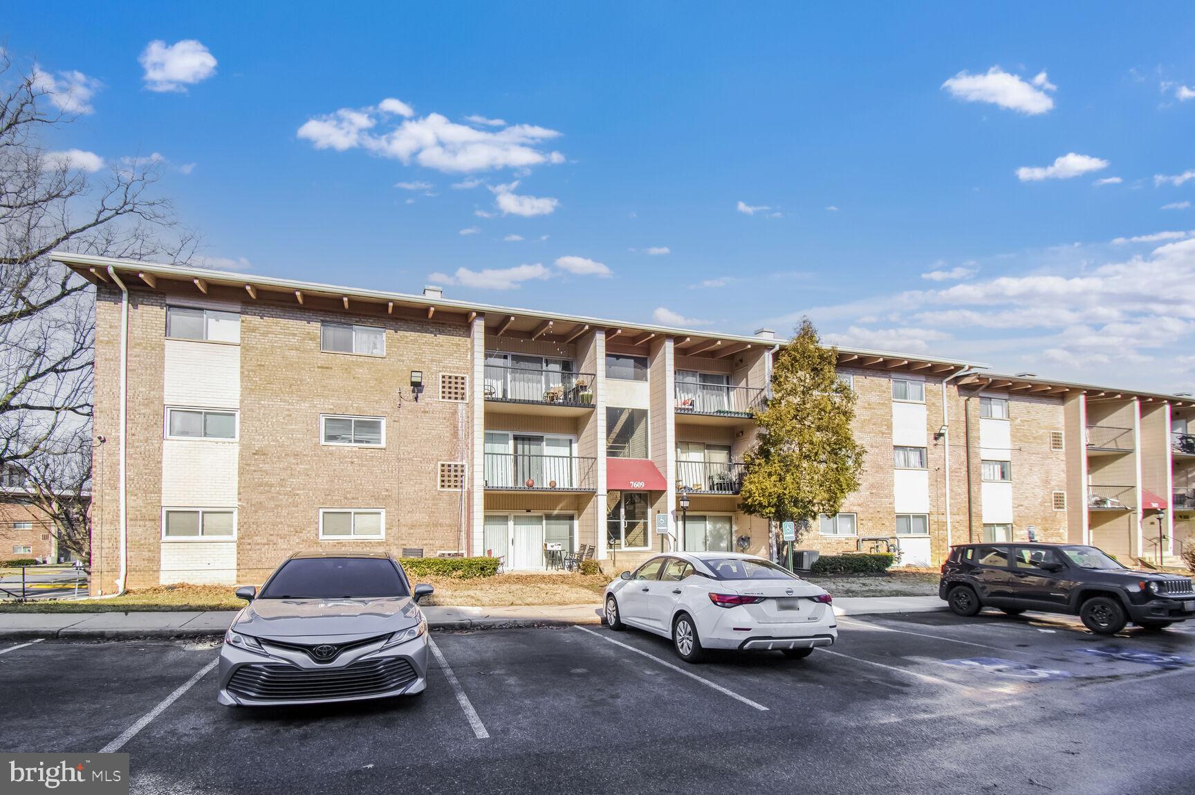 FRENCHMANS CREEK - Residential