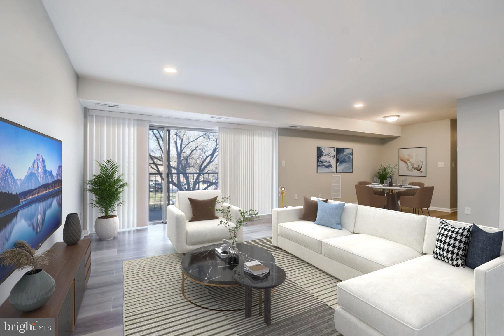 7609 FONTAINEBLEAU DRIVE 2207