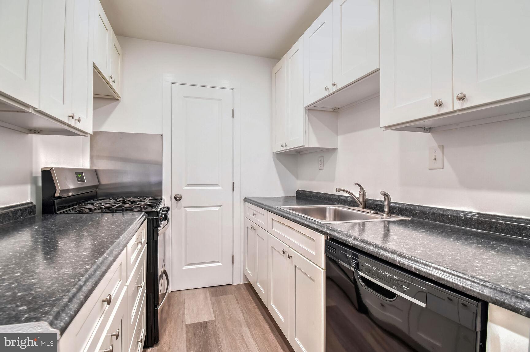 FRENCHMANS CREEK - Residential