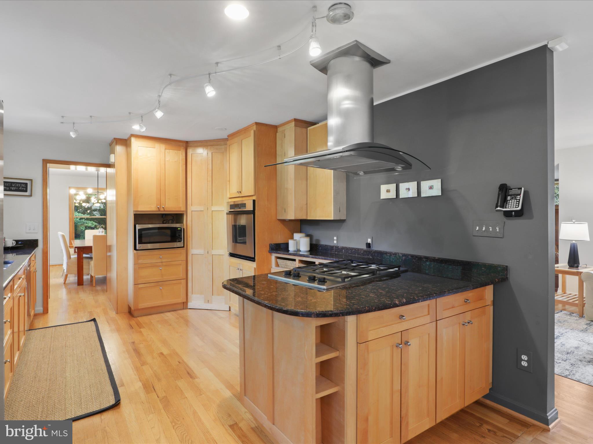 OAK VALLEY ESTATES - Residential