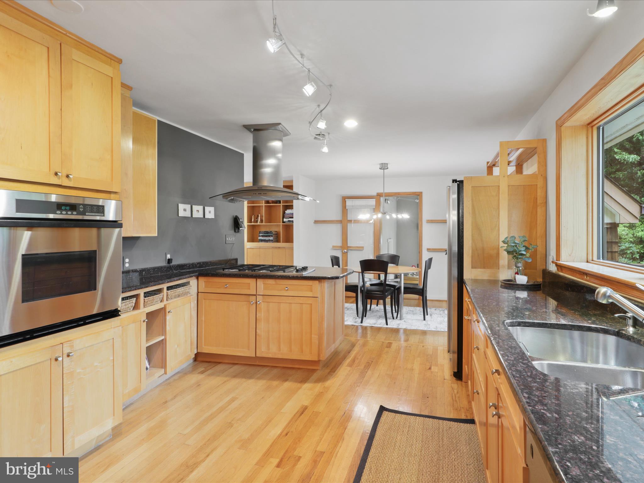 OAK VALLEY ESTATES - Residential