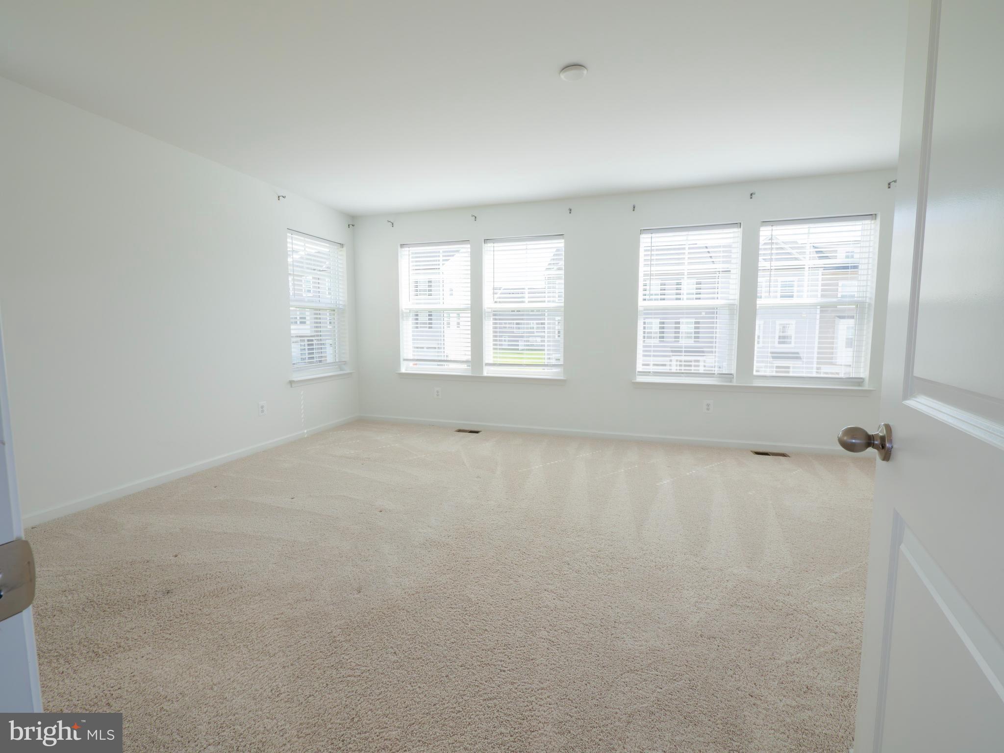 SOUTH BROOK - Residential