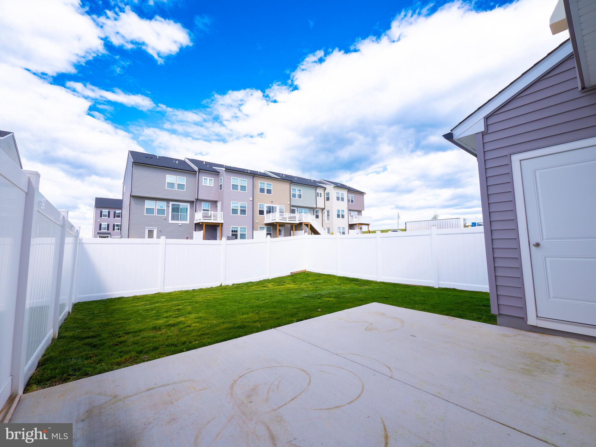 SOUTH BROOK - Residential