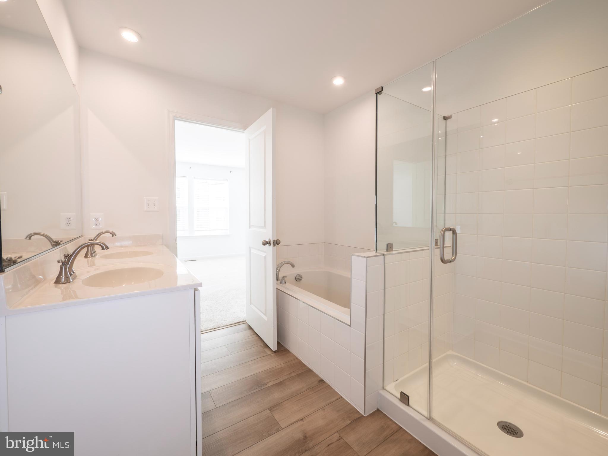 SOUTH BROOK - Residential