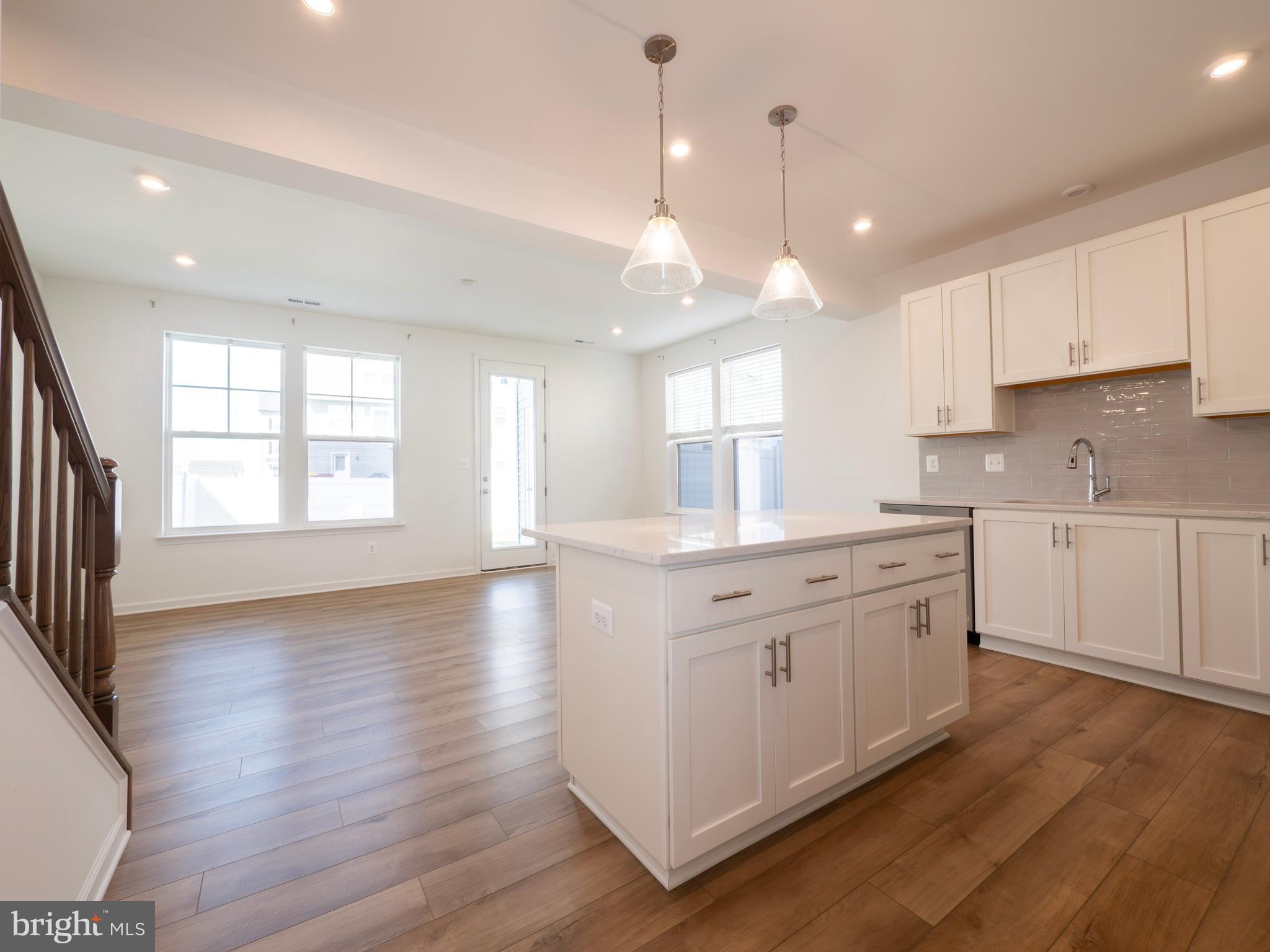 SOUTH BROOK - Residential