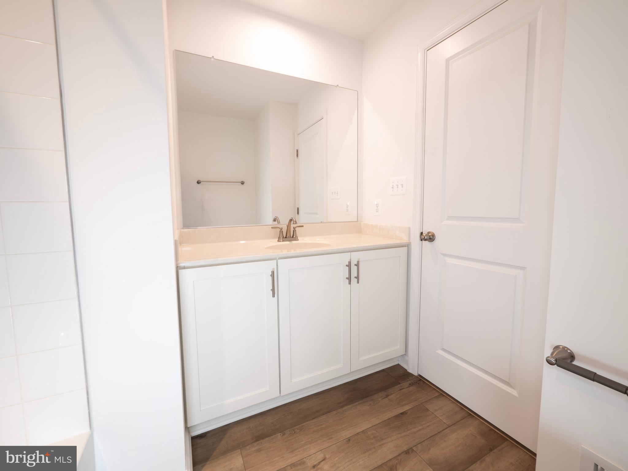 SOUTH BROOK - Residential