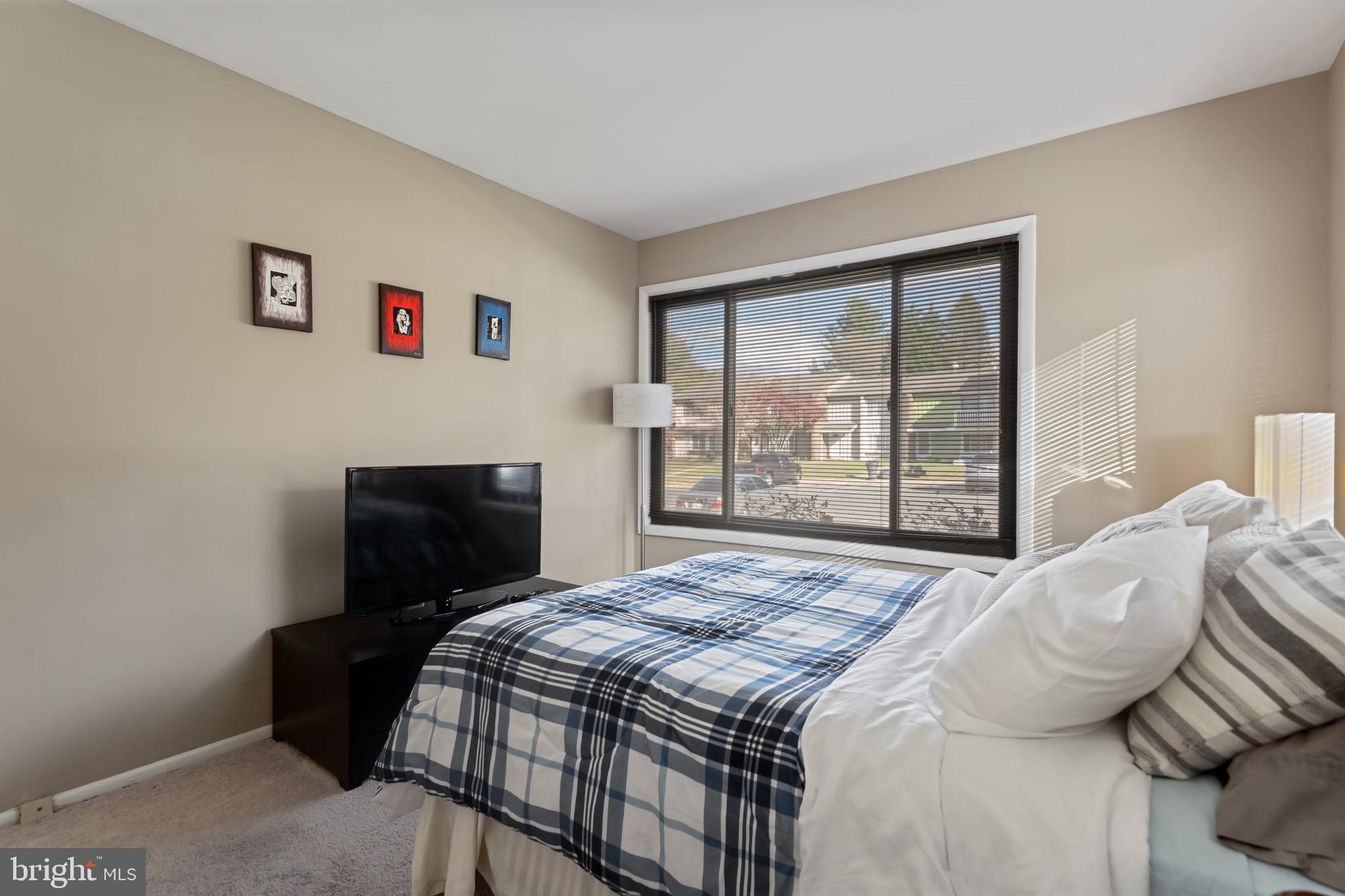 CHARLENE - Residential