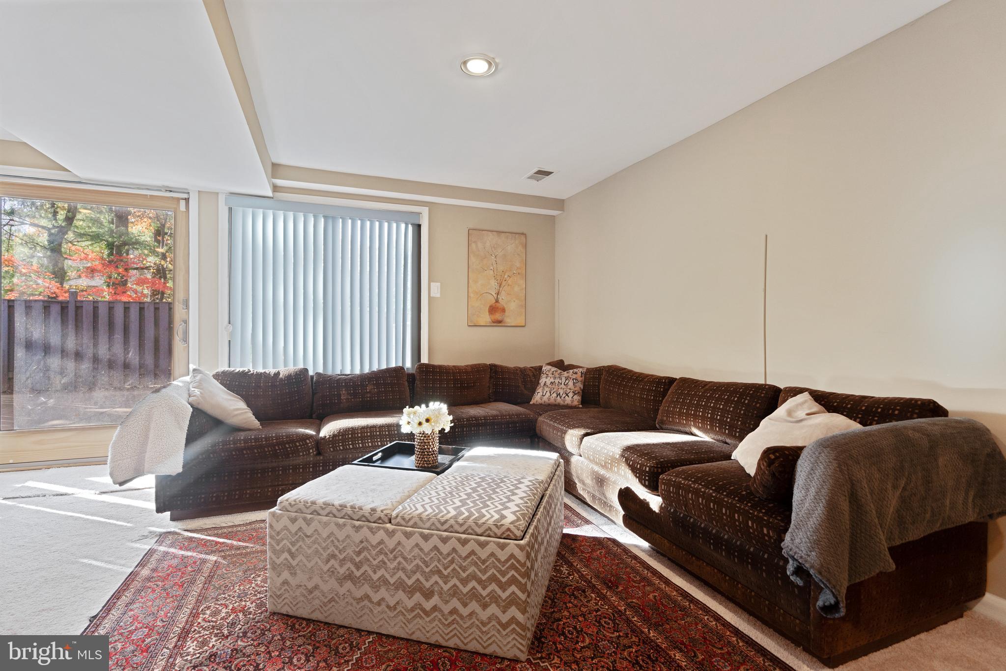 CHARLENE - Residential