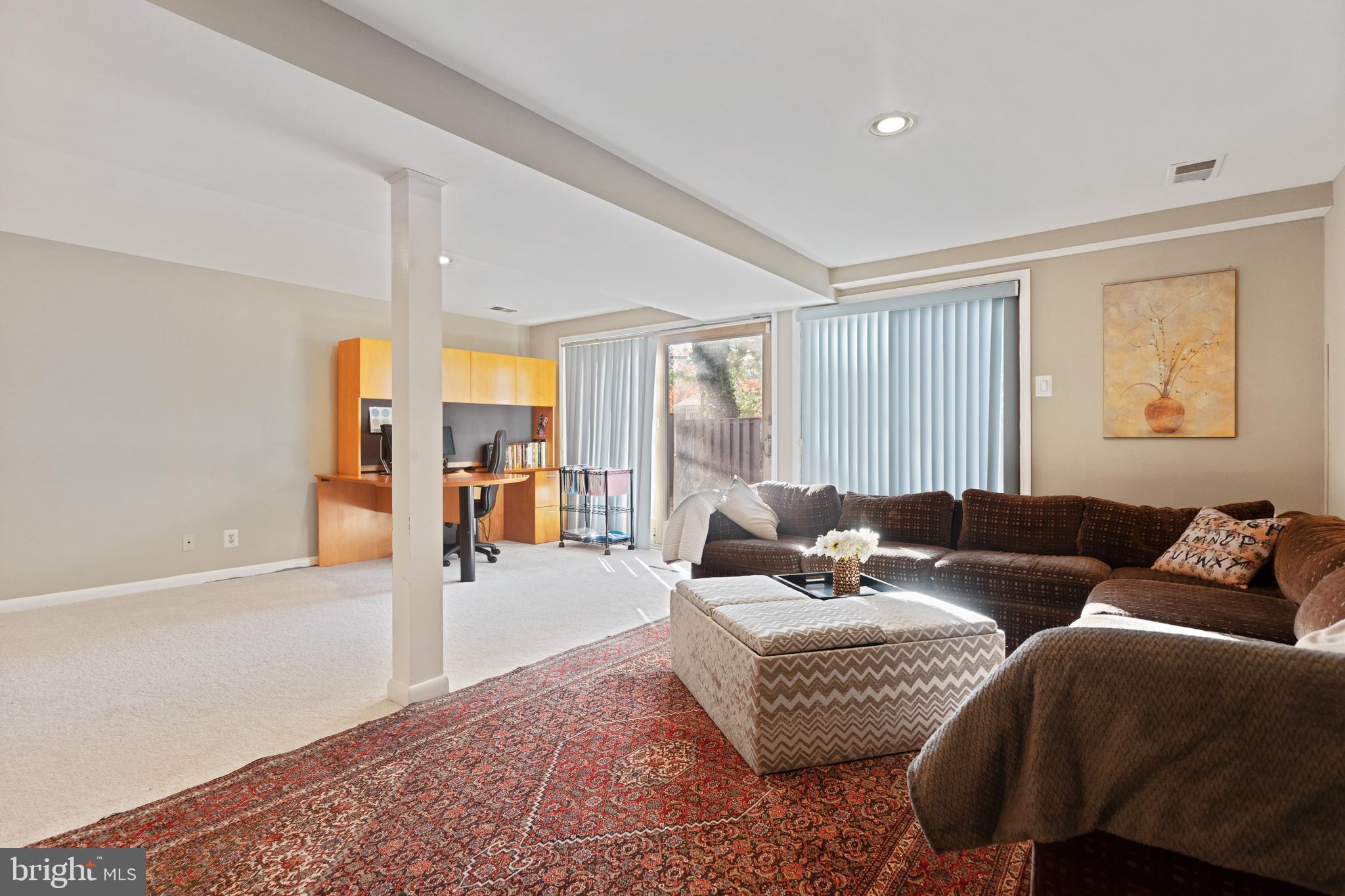 CHARLENE - Residential