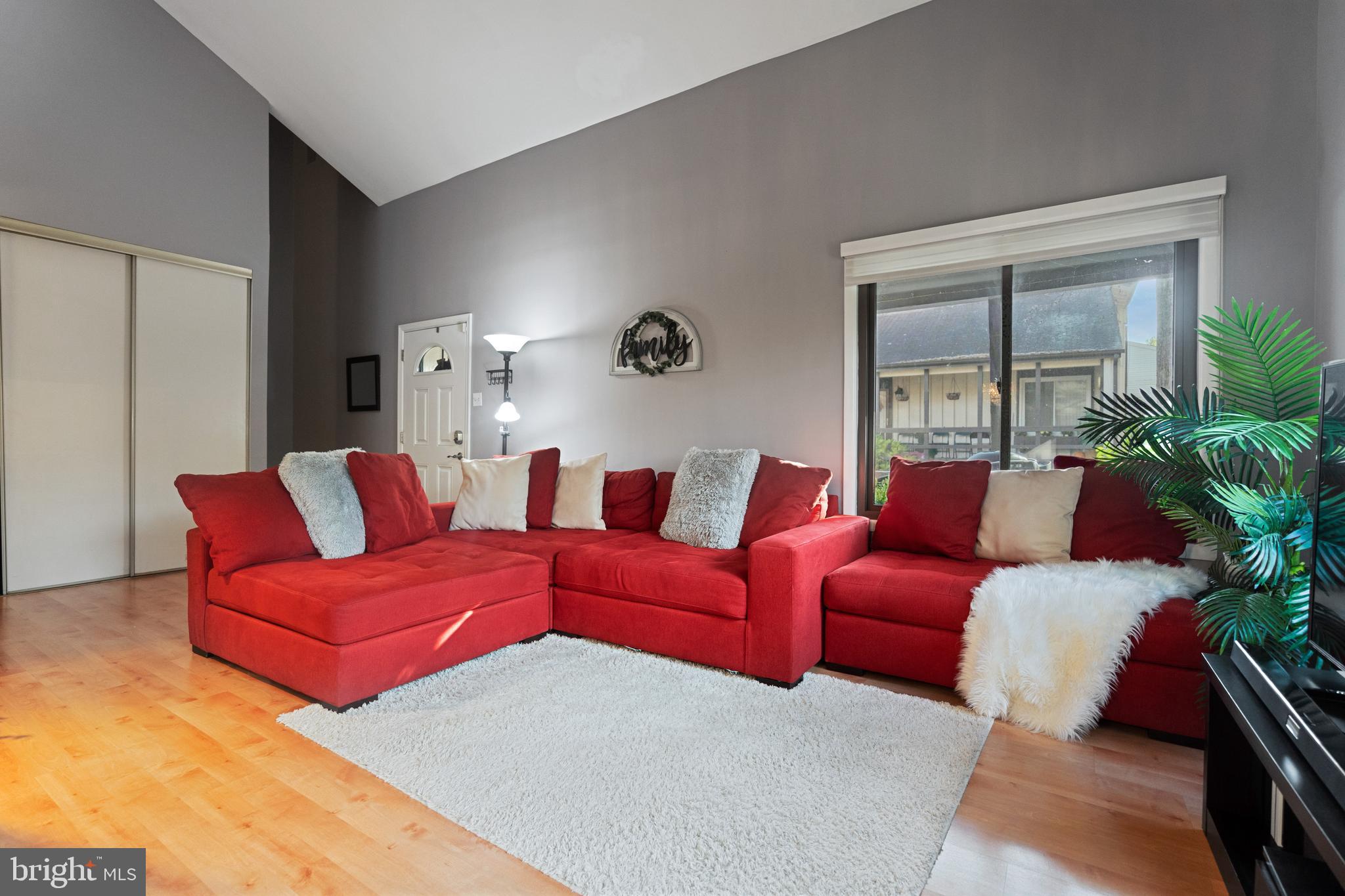 CHARLENE - Residential