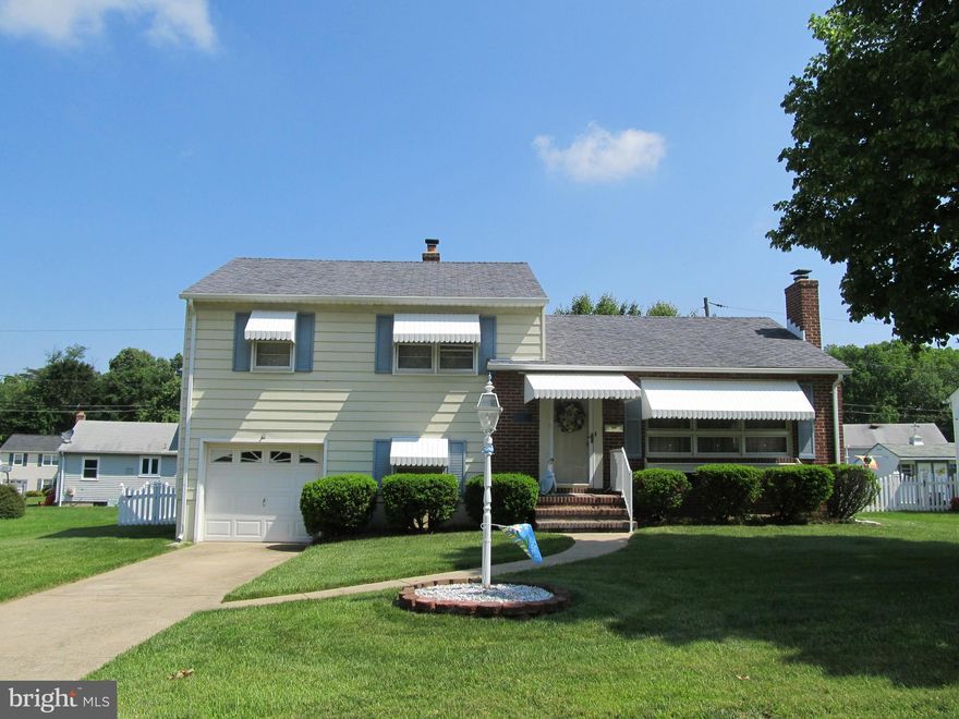 Lovely maintained split level in  quaint neighborhood of Michaelton Manor!  This 3-bedroom, 1-1/2 bath home has the added value of a spacious sunroom overlooking beautifully manicured fenced-in back yard!  Easy commute to 295, 695 & 95 as well as Northrup Grumman, NSA and Ft. Meade!  Come see!!