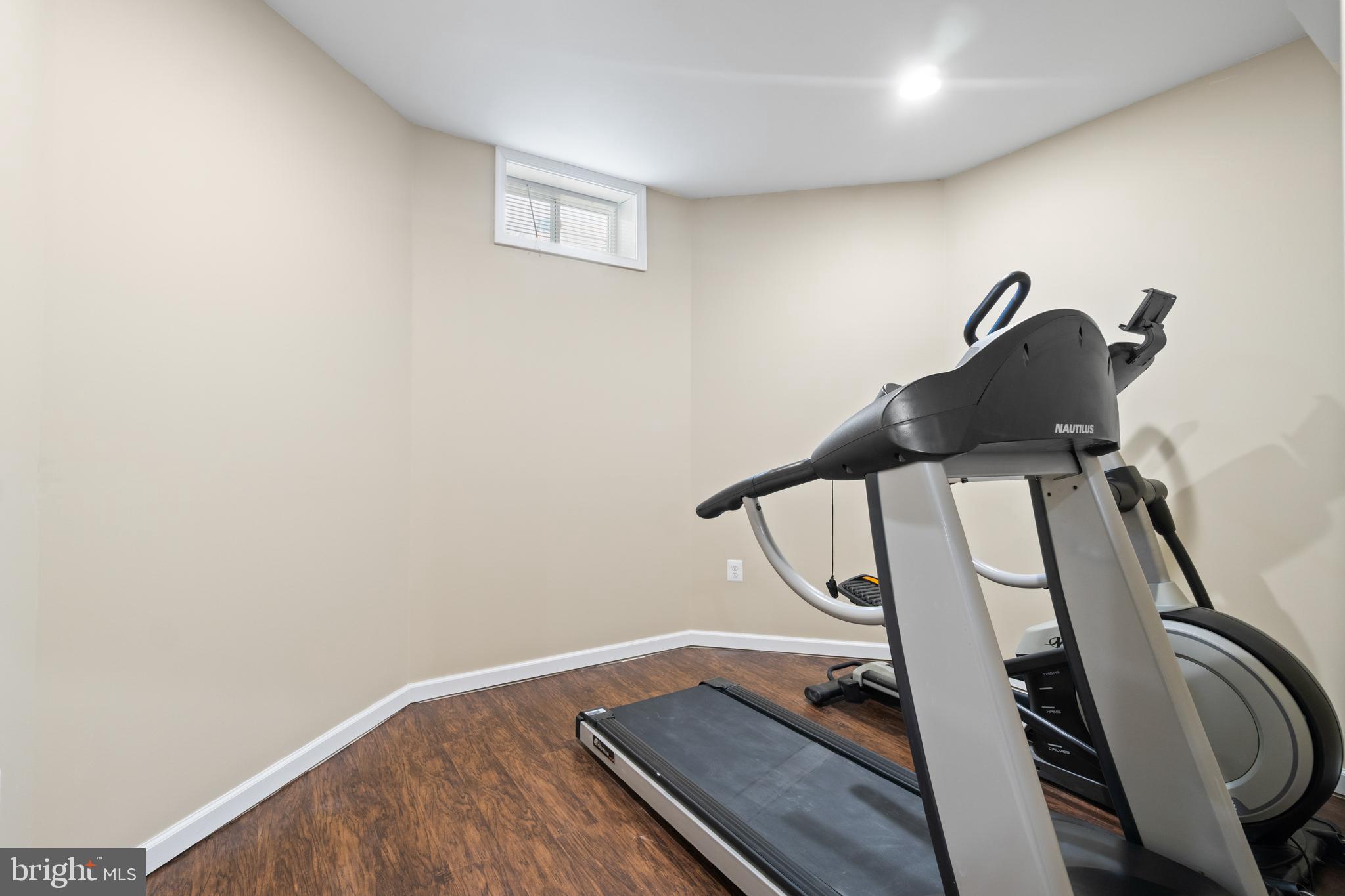 STAFFORD LAKES VILLAGE - Residential