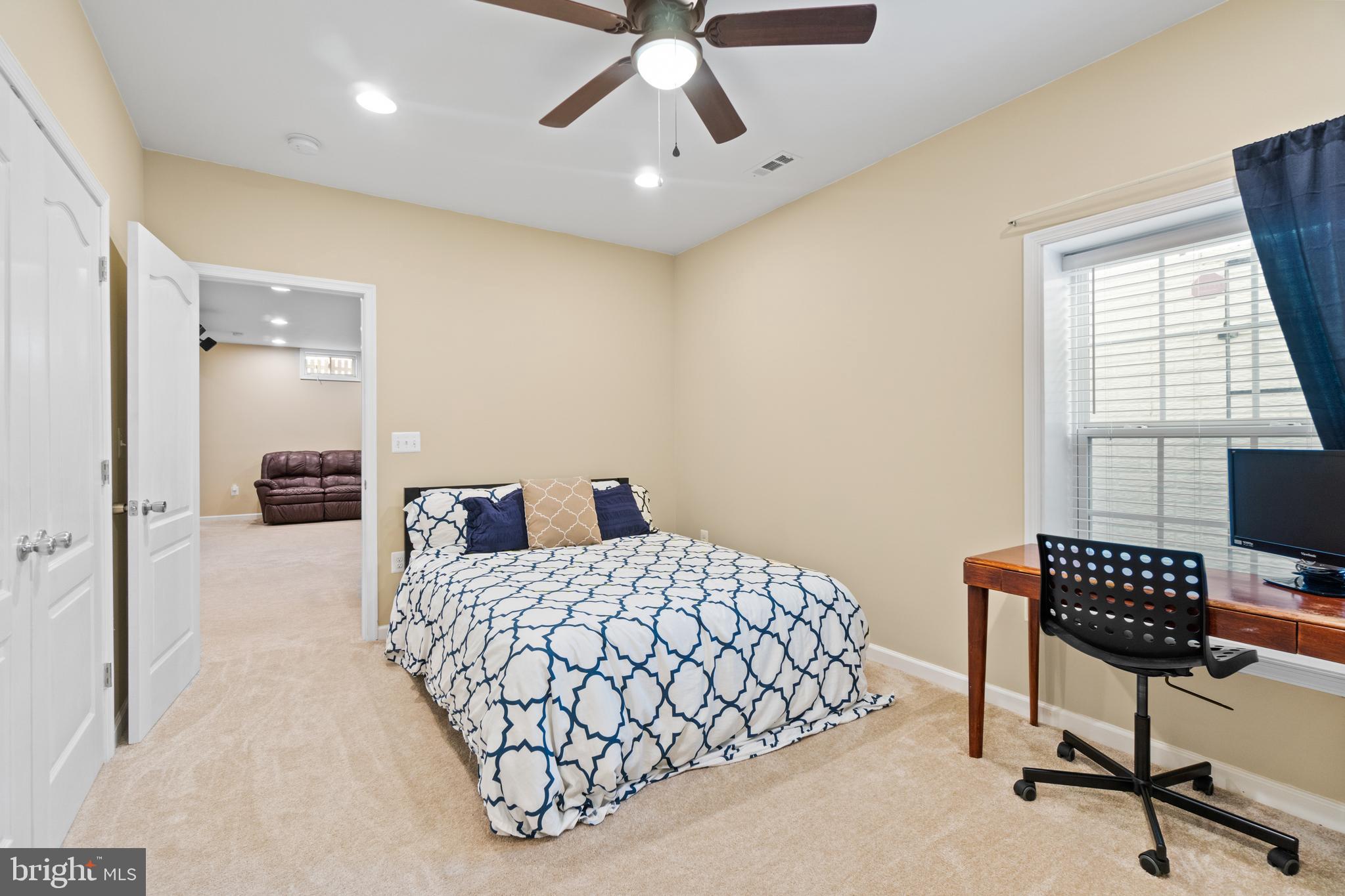 STAFFORD LAKES VILLAGE - Residential