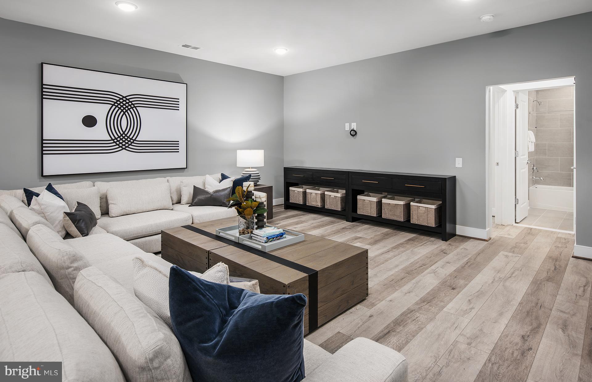 POTOMAC SHORES - Residential