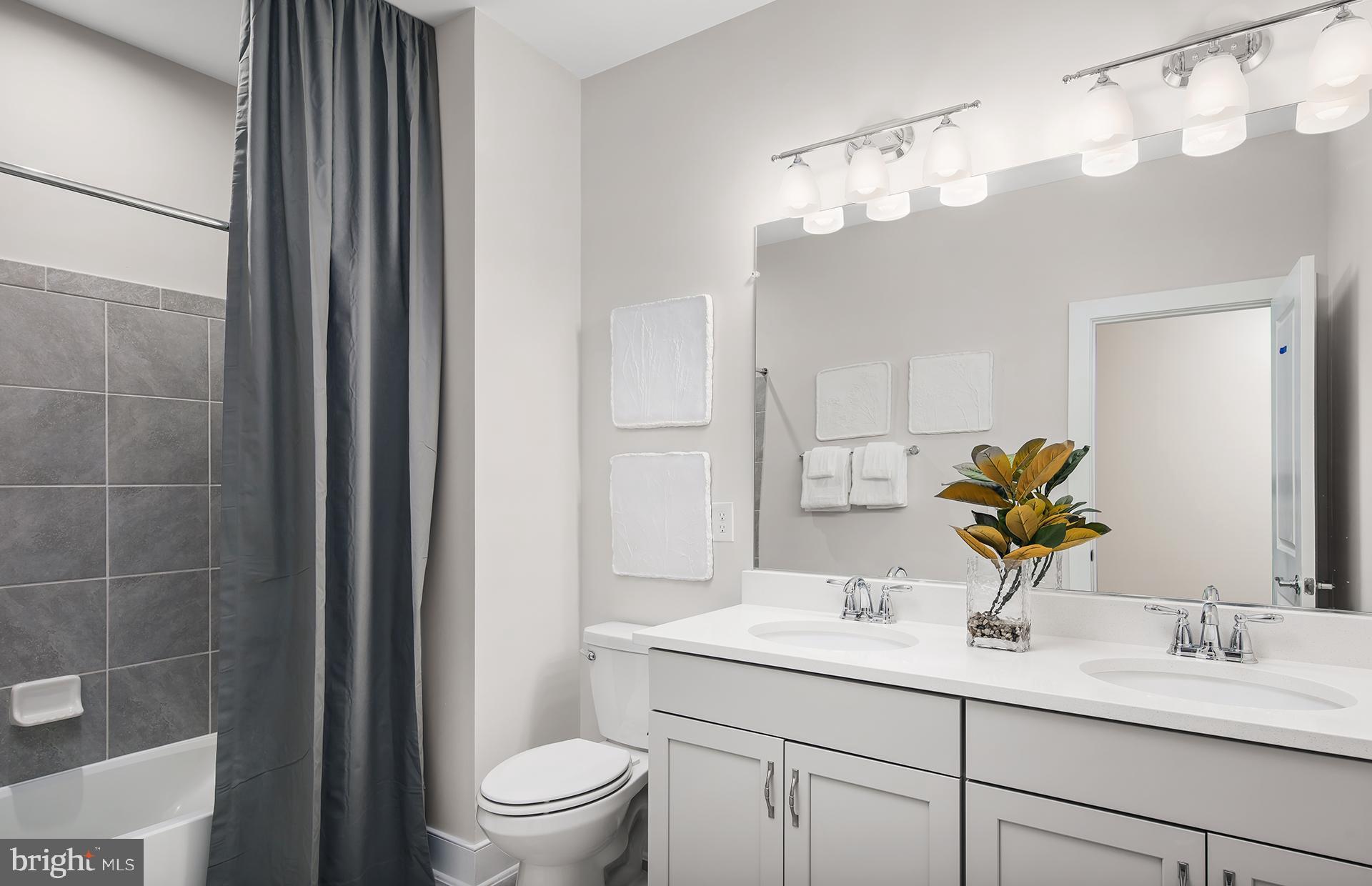 POTOMAC SHORES - Residential