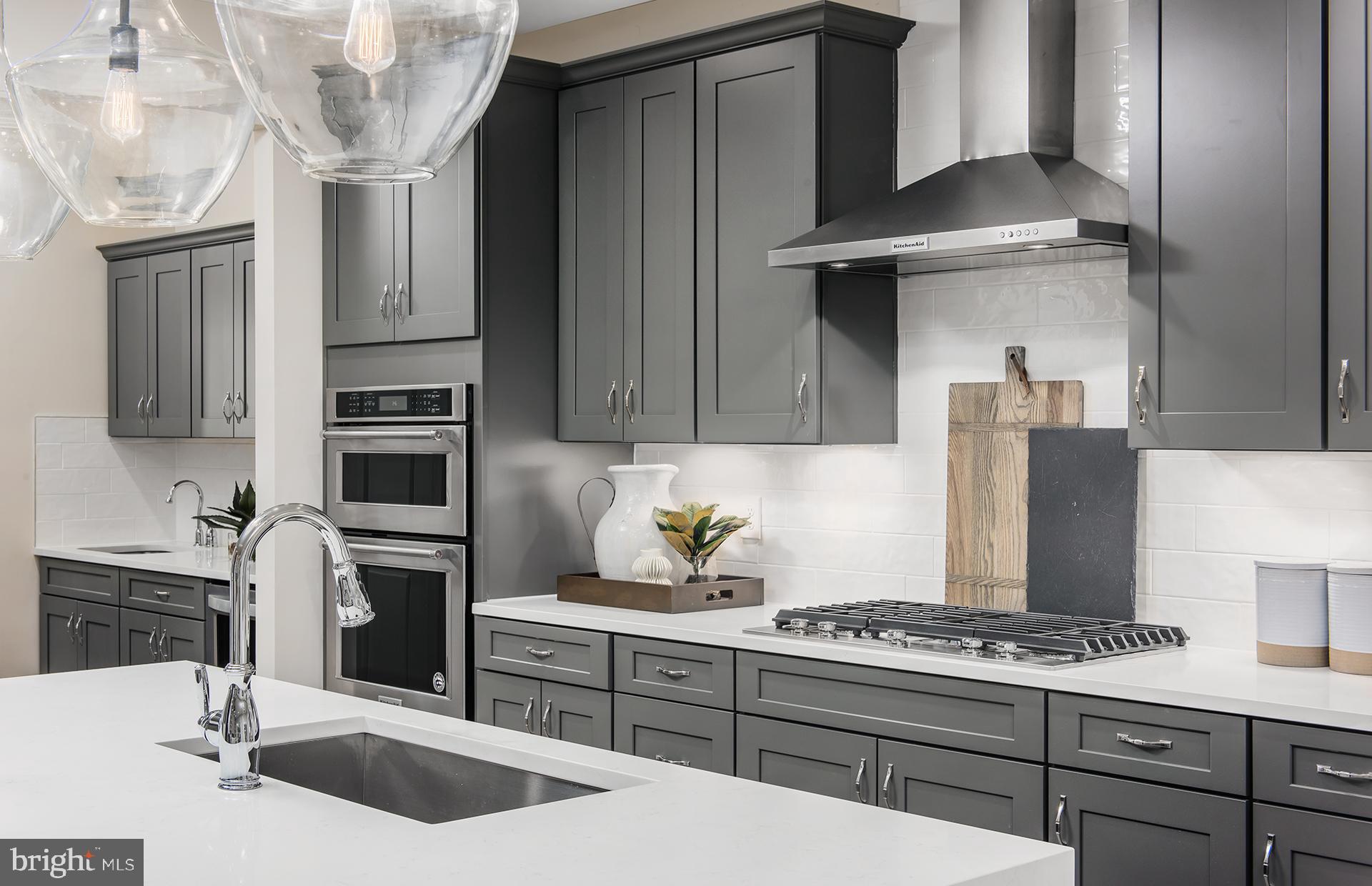 POTOMAC SHORES - Residential