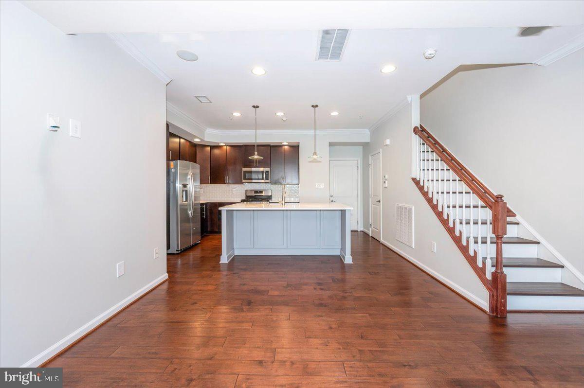 LINTON AT BALLENGER - Residential Lease