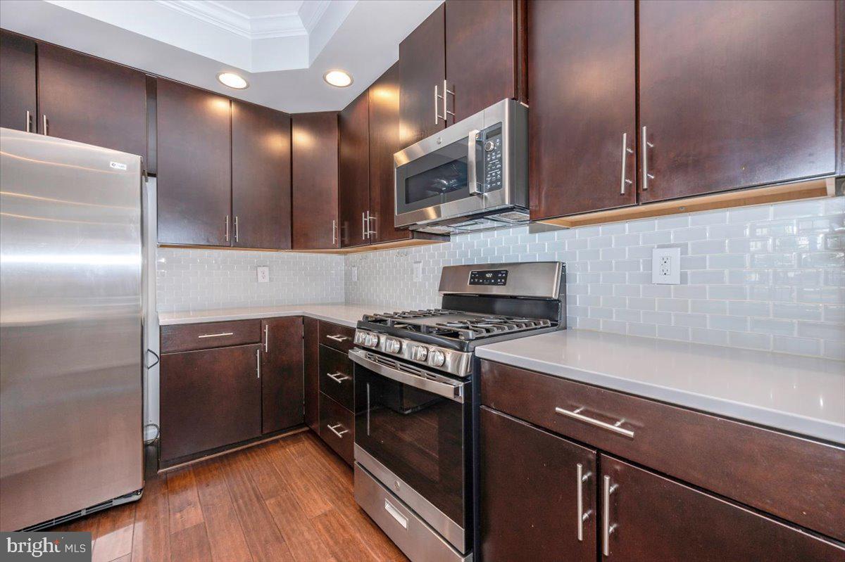 LINTON AT BALLENGER - Residential Lease