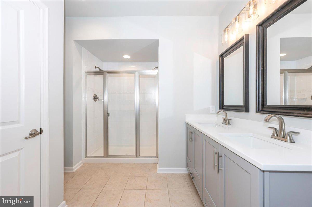 LINTON AT BALLENGER - Residential Lease