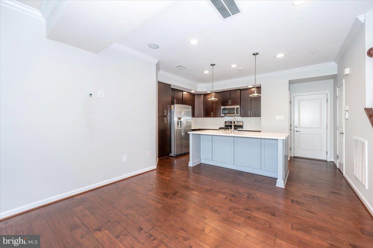 LINTON AT BALLENGER - Residential Lease