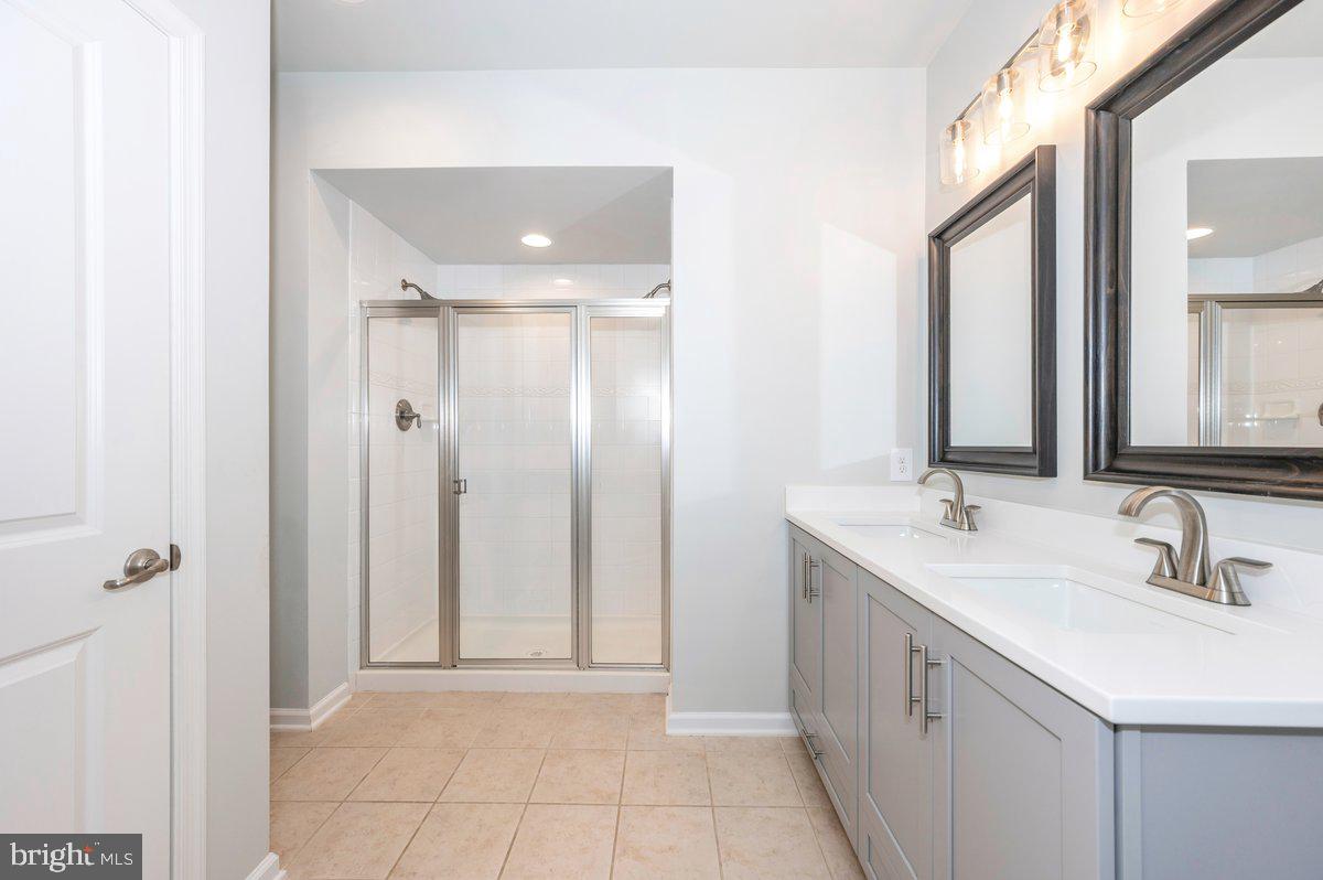 LINTON AT BALLENGER - Residential Lease