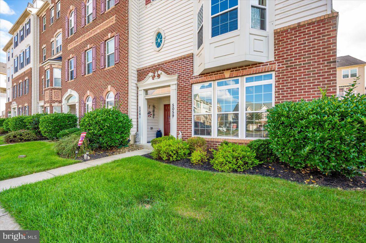 LINTON AT BALLENGER - Residential Lease