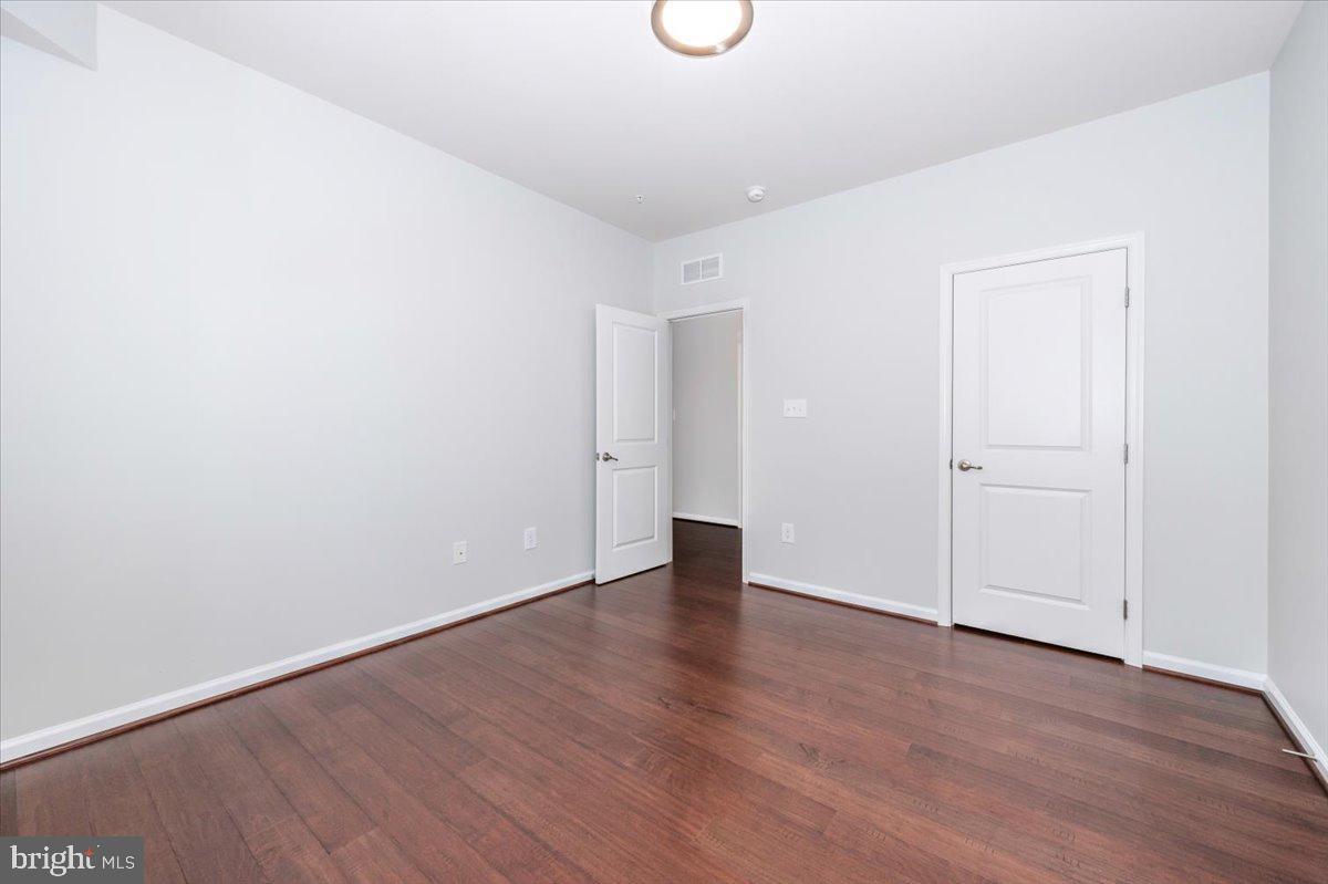 LINTON AT BALLENGER - Residential Lease