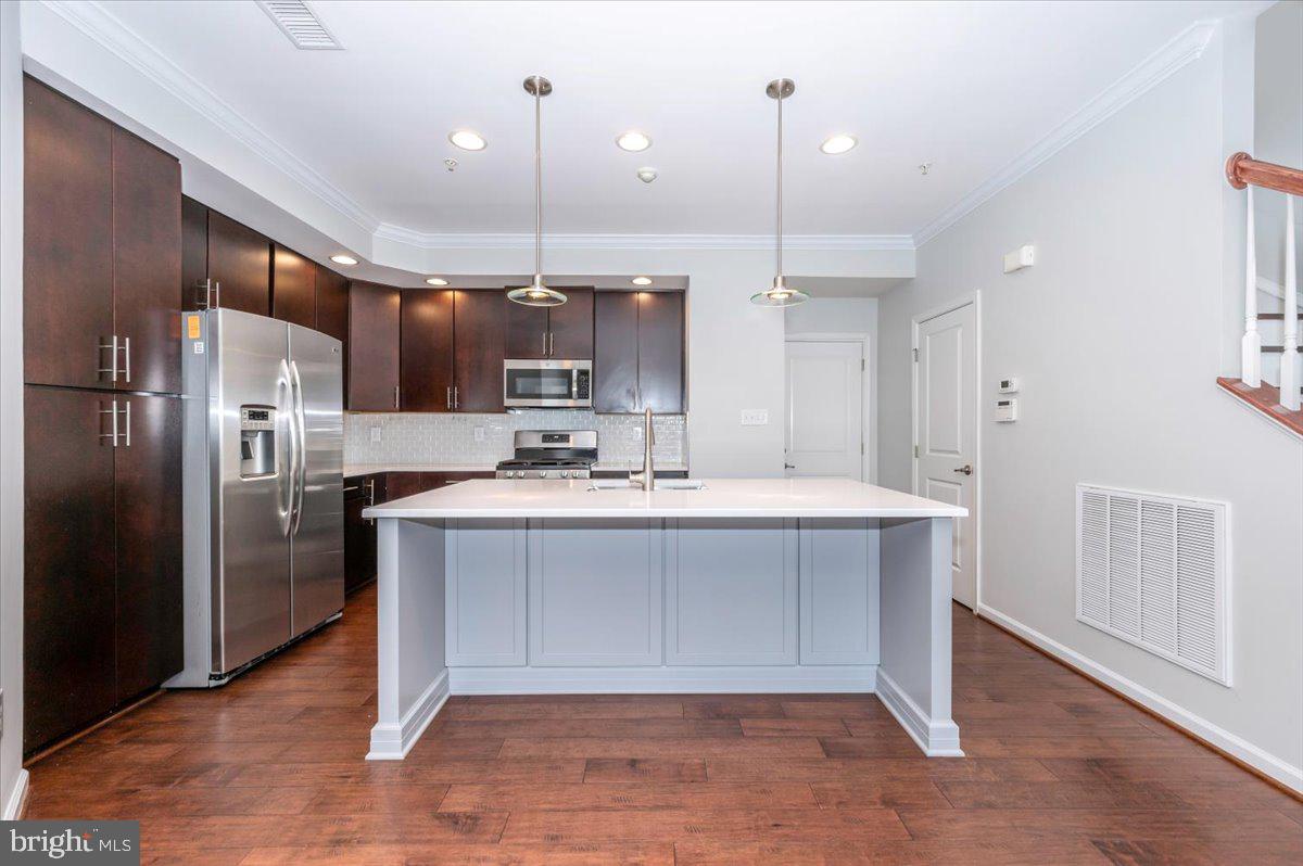 LINTON AT BALLENGER - Residential Lease