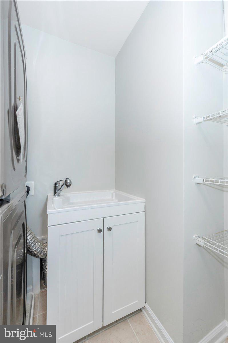 LINTON AT BALLENGER - Residential Lease