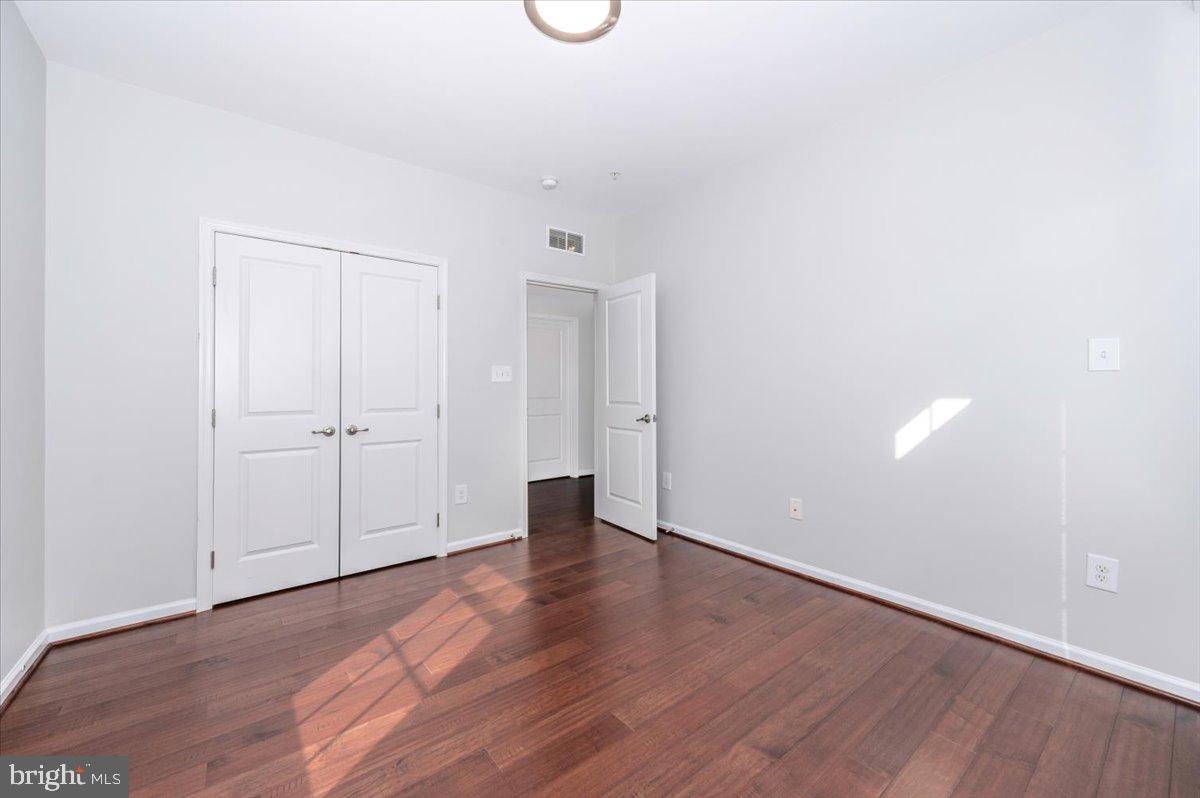 LINTON AT BALLENGER - Residential Lease