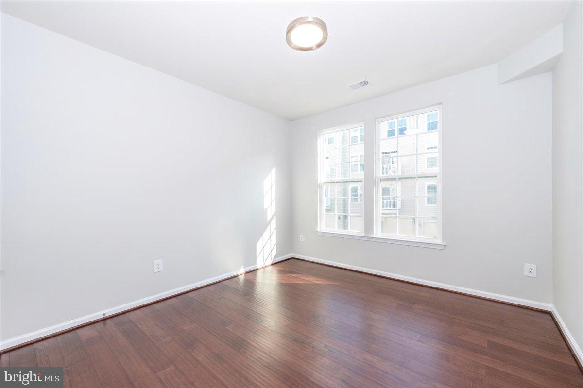 LINTON AT BALLENGER - Residential Lease