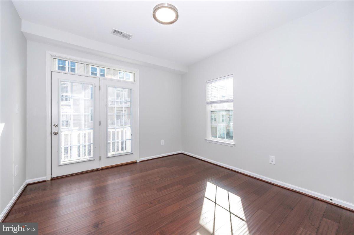 LINTON AT BALLENGER - Residential Lease