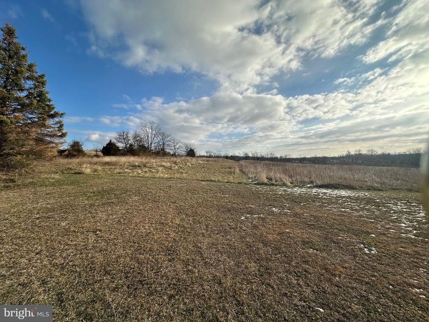 This almost 6 acre lot is in a beautiful country setting, with VIEWS! Conveniently located just minutes from local shops and major highways for commutes. There is a deed restriction preventing mobile homes. Located in Big Spring School District and zoning is Village Residential.