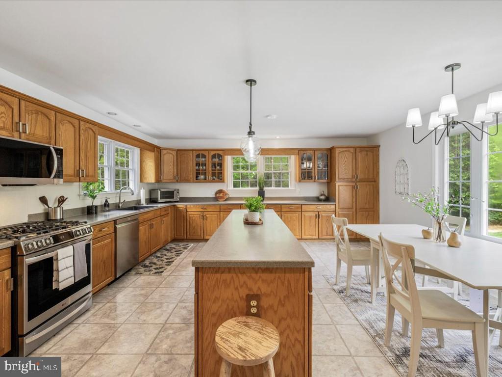 PLEASANT RIDGE ESTATES - Residential