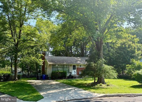 505 HILLCREST DRIVE SW VIENNA VA 22180