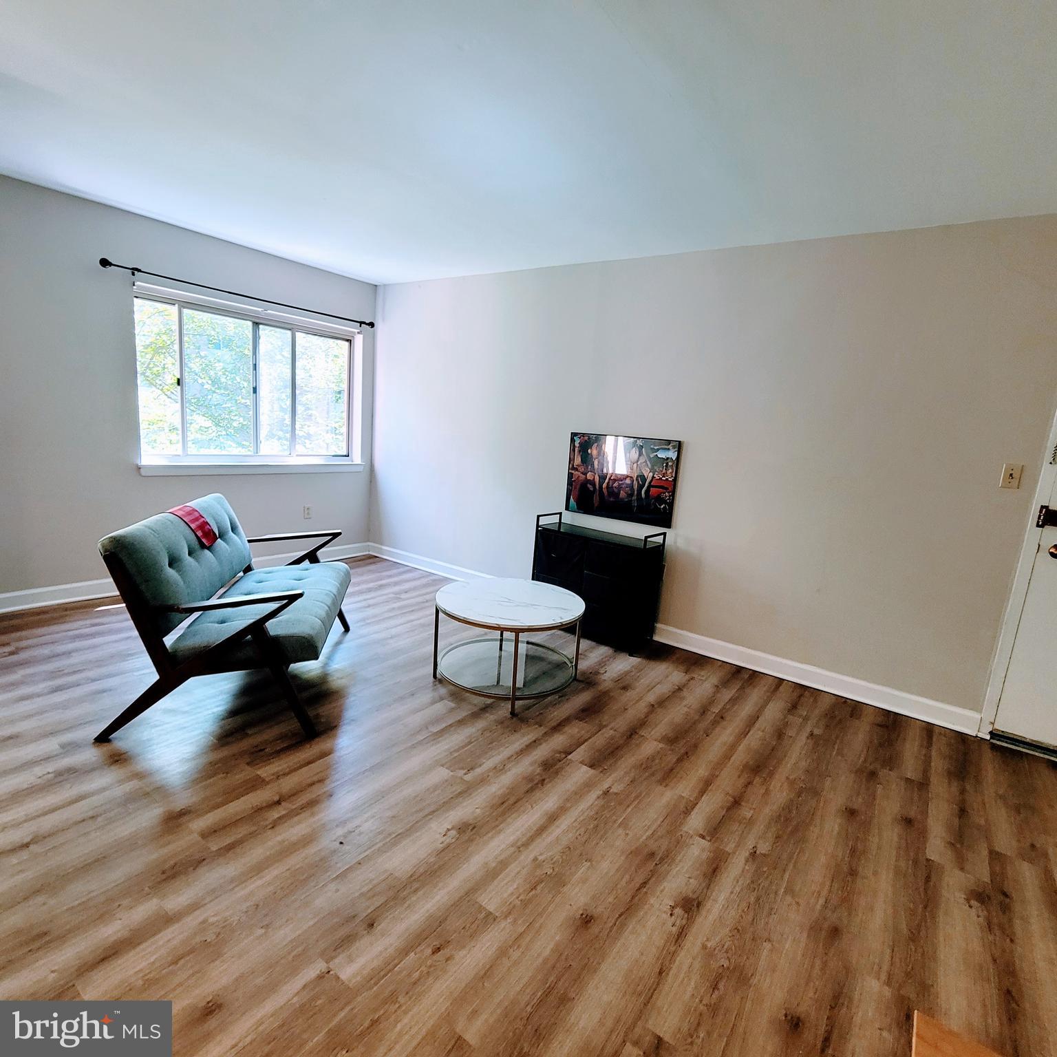 BETHESDA PARK - Residential