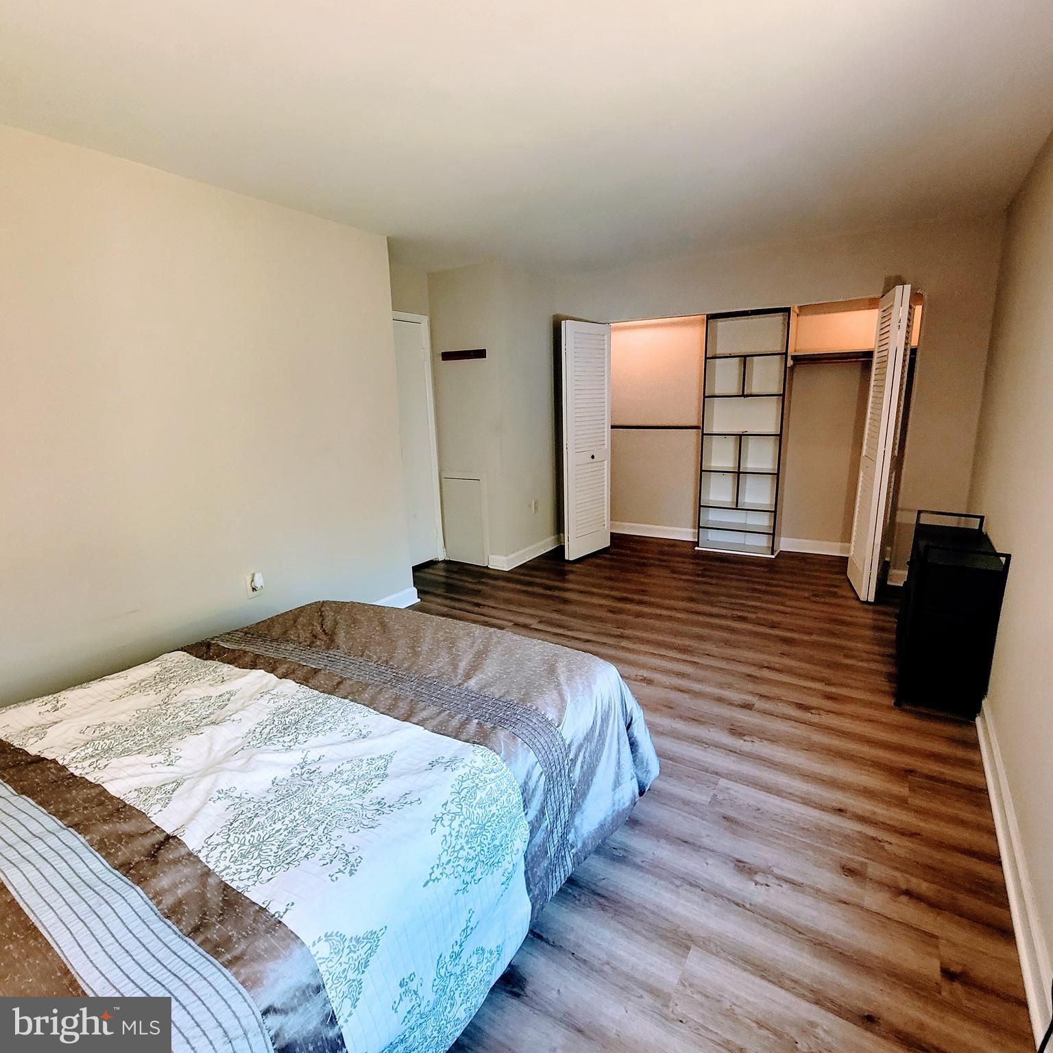 BETHESDA PARK - Residential