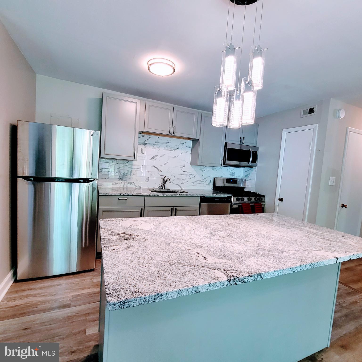 BETHESDA PARK - Residential