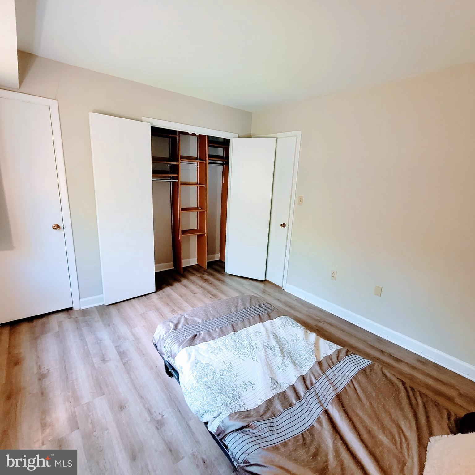 BETHESDA PARK - Residential