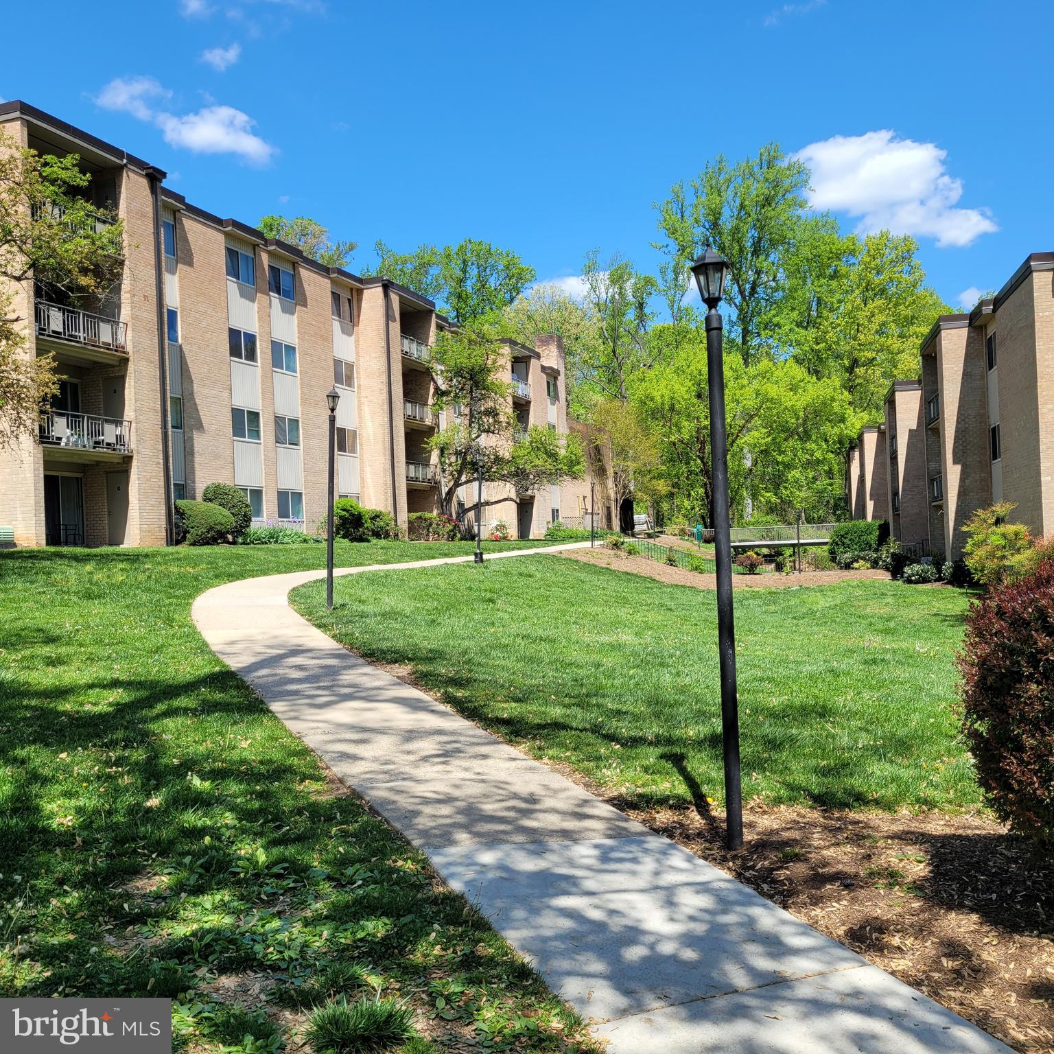 BETHESDA PARK - Residential