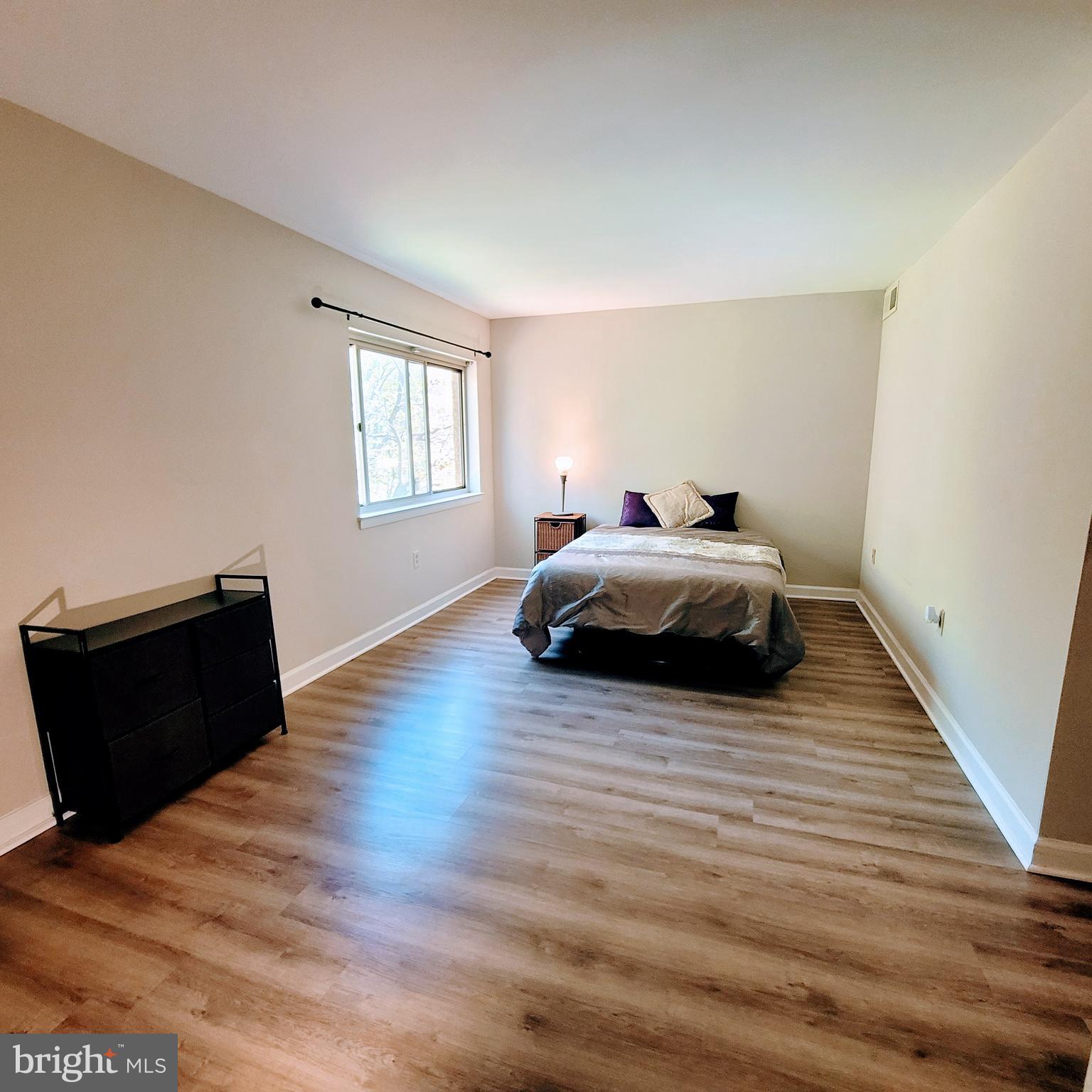 BETHESDA PARK - Residential