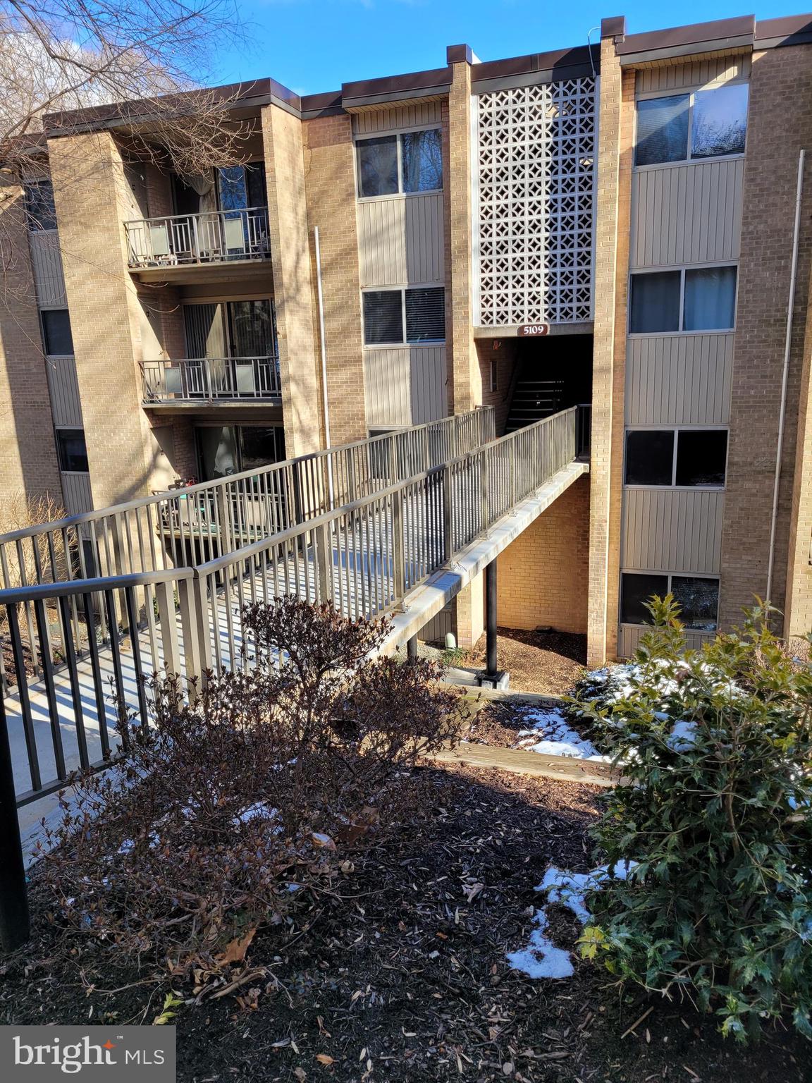 BETHESDA PARK - Residential