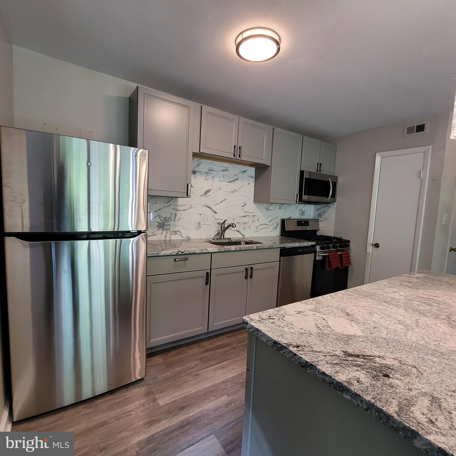 BETHESDA PARK - Residential