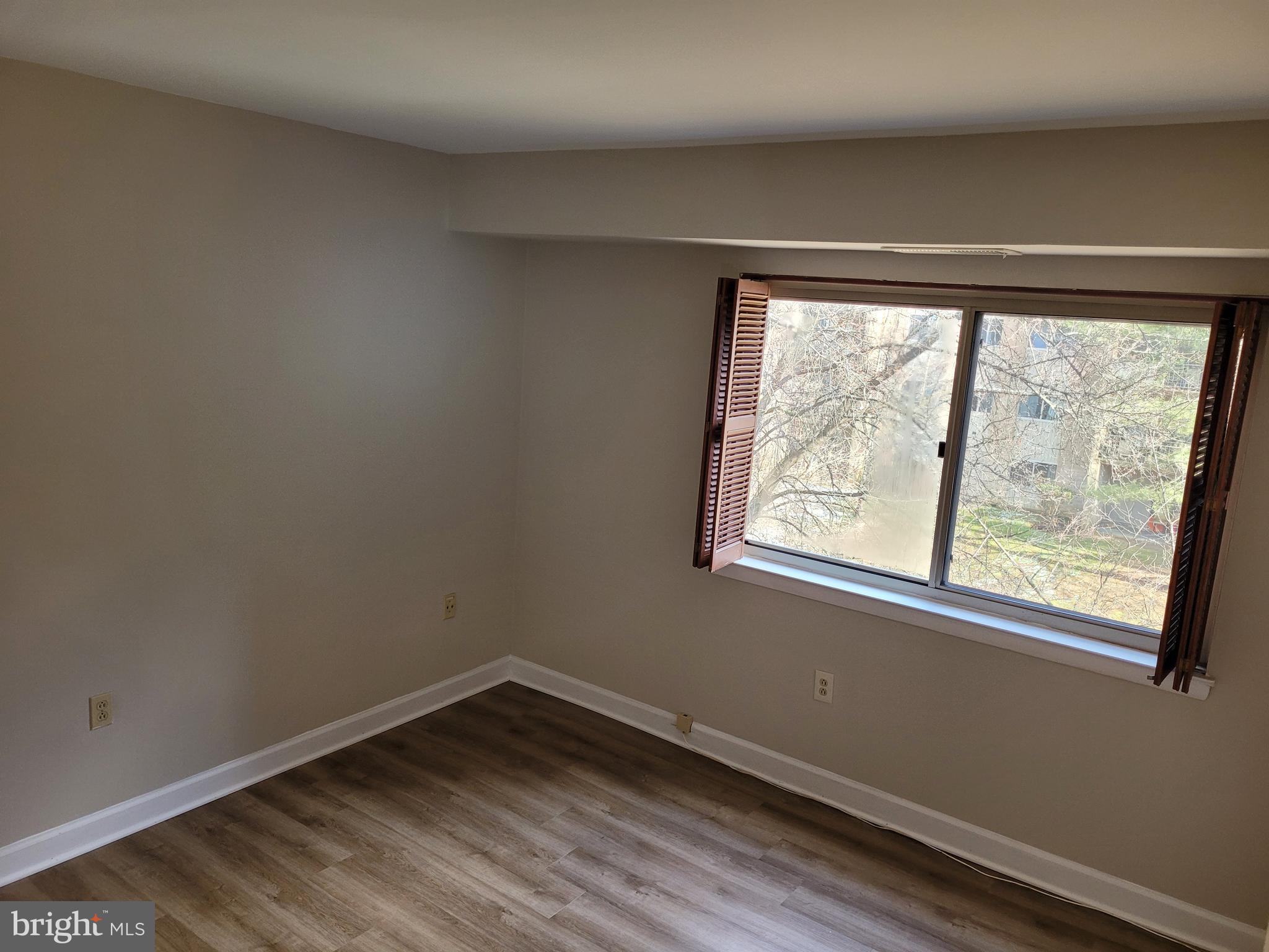 BETHESDA PARK - Residential