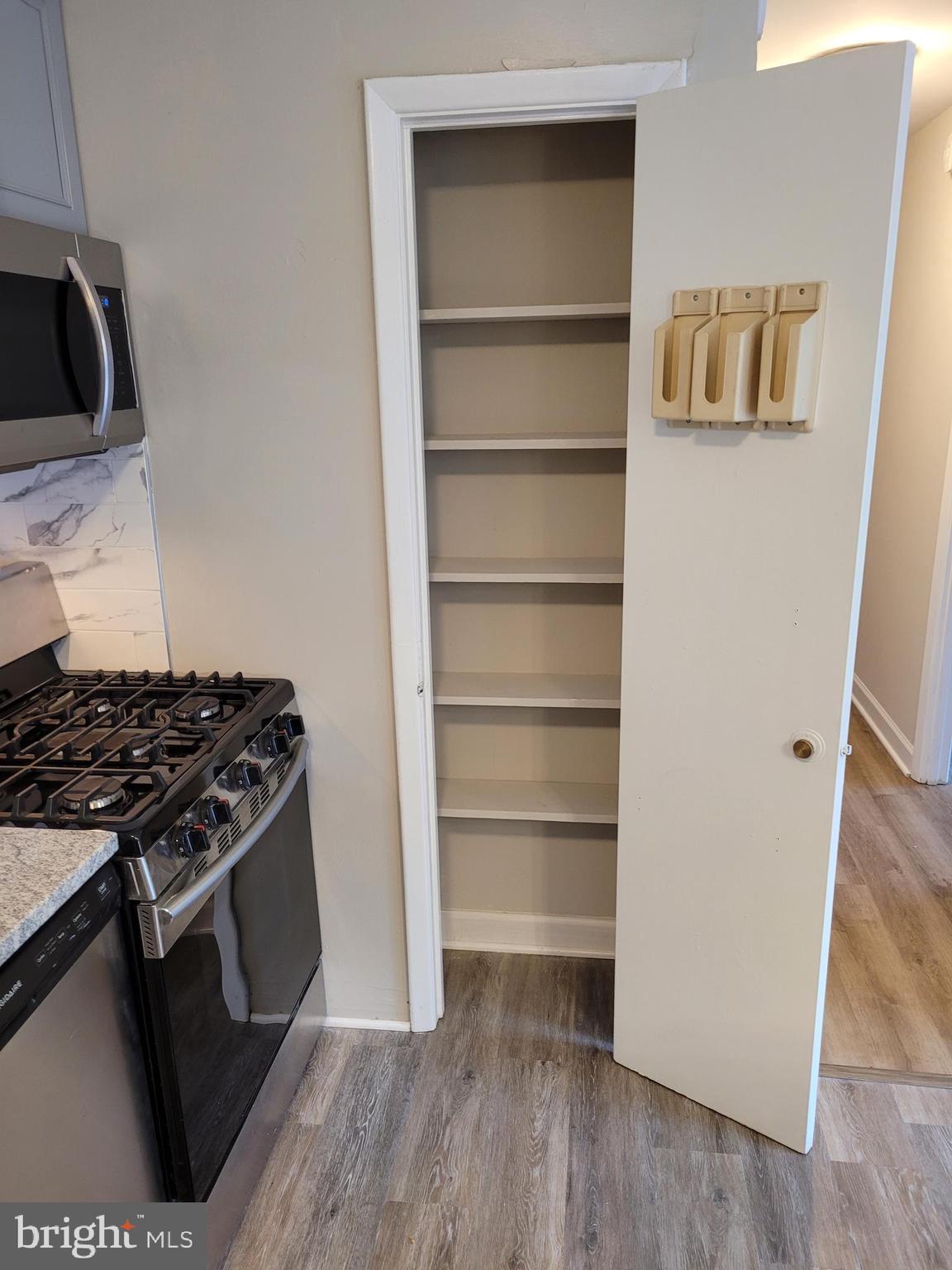 BETHESDA PARK - Residential