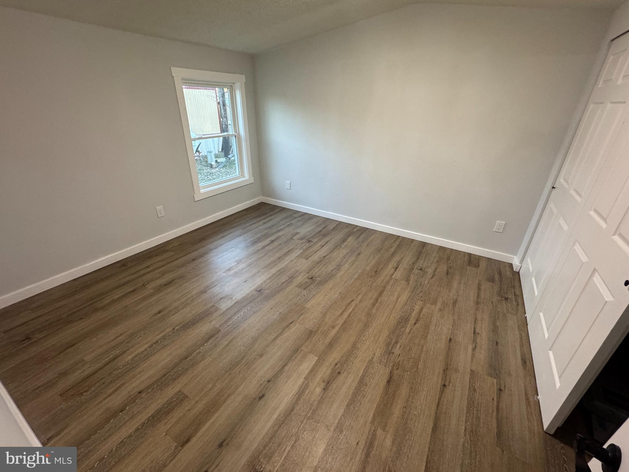 BROOKSIDE - Residential