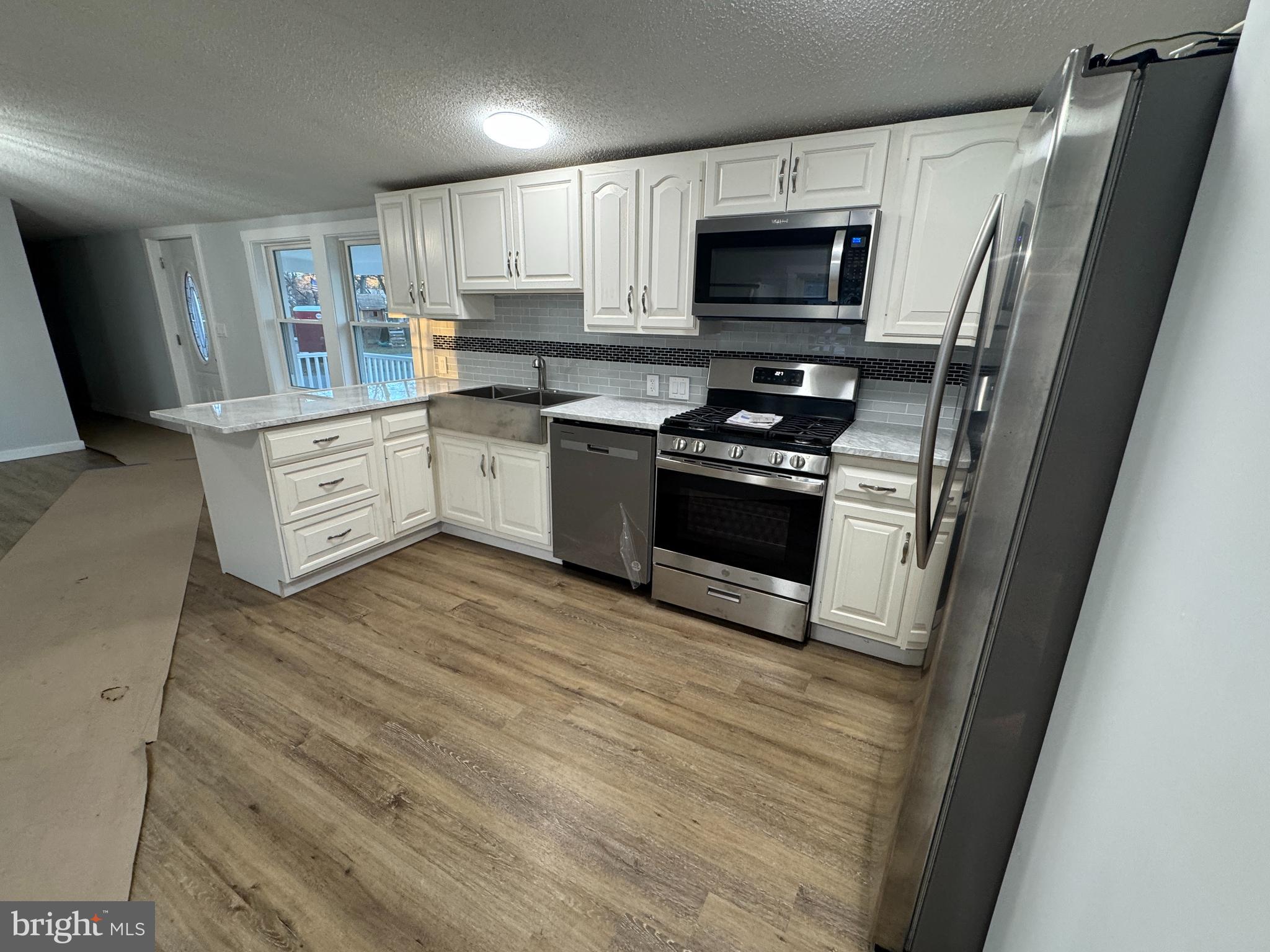 BROOKSIDE - Residential