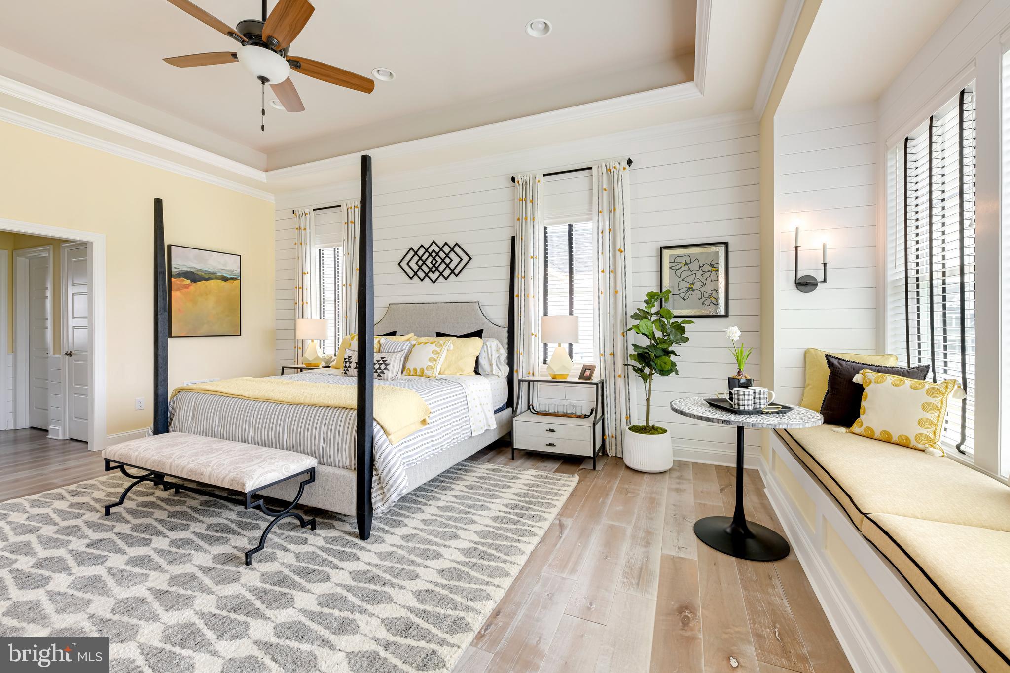 CHANNEL POINTE - Residential